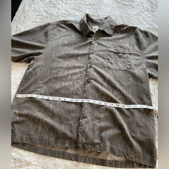 Jamaica Jaxx Authentic Island Style Men’s Hawaiian gray button down shirt - Picture 7 of 9
